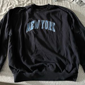 Brandy Melville crew neck sweat shirt